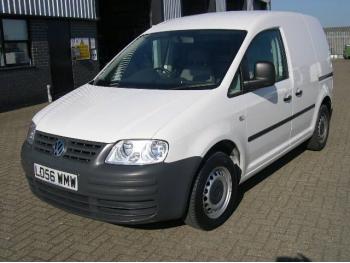 imagine dezmembrez-Volkswagen-Caddy-avariat-26696.htm