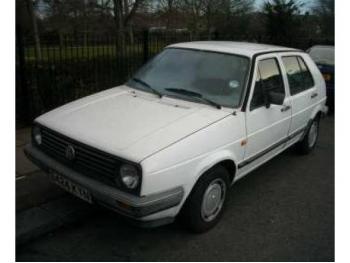 imagine dezmembrez-Volkswagen-Golf-II-avariat-1124.htm