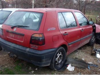 dezmembrez-Volkswagen-Golf-III-avariat-12902.htm imagine dezmembrez-Volkswagen-Golf-III-avariat-12902.htm
