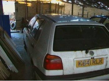 dezmembrez-Volkswagen-Golf-III-avariat-13226.htm imagine dezmembrez-Volkswagen-Golf-III-avariat-13226.htm