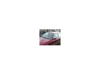 imagine dezmembrez-Volkswagen-Golf-III-avariat-15694.htm