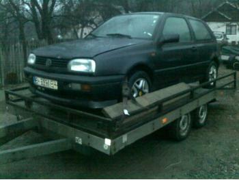 imagine dezmembrez-Volkswagen-Golf-III-avariat-16912.htm