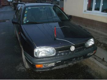 imagine dezmembrez-Volkswagen-Golf-III-avariat-16939.htm