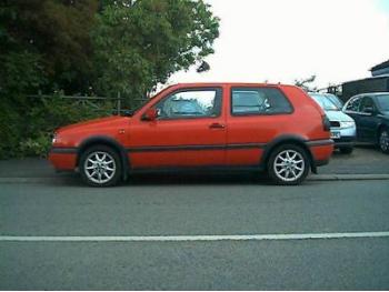 dezmembrez-Volkswagen-Golf-III-avariat-17810.htm imagine dezmembrez-Volkswagen-Golf-III-avariat-17810.htm