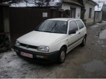 imagine dezmembrez-Volkswagen-Golf-III-avariat-3842.htm