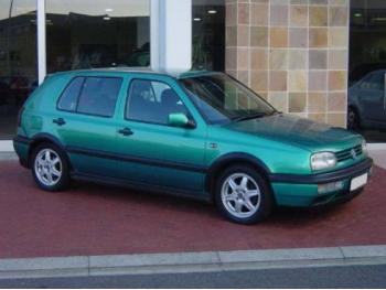 imagine dezmembrez-Volkswagen-Golf-III-avariat-9769.htm