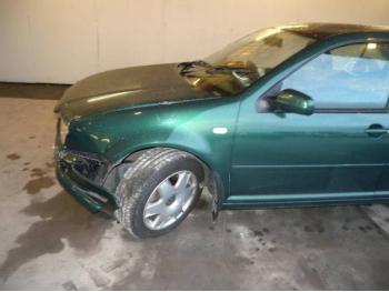 dezmembrez-Volkswagen-Golf-IV-avariat-11587.htm imagine dezmembrez-Volkswagen-Golf-IV-avariat-11587.htm