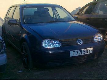 imagine dezmembrez-Volkswagen-Golf-IV-avariat-16636.htm