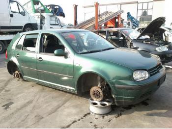 dezmembrez-Volkswagen-Golf-IV-avariat-28052.htm imagine dezmembrez-Volkswagen-Golf-IV-avariat-28052.htm