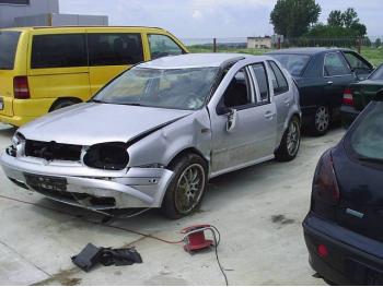 dezmembrez-Volkswagen-Golf-IV-avariat-9447.htm imagine dezmembrez-Volkswagen-Golf-IV-avariat-9447.htm