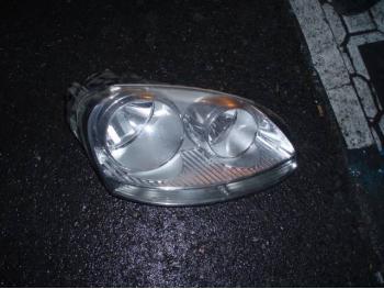 imagine dezmembrez-Volkswagen-Golf-V-avariat-13363.htm