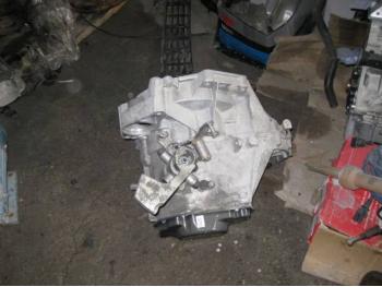 imagine dezmembrez-Volkswagen-Golf-V-avariat-14476.htm