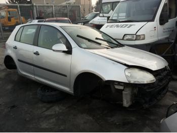 imagine dezmembrez-Volkswagen-Golf-V-avariat-28053.htm