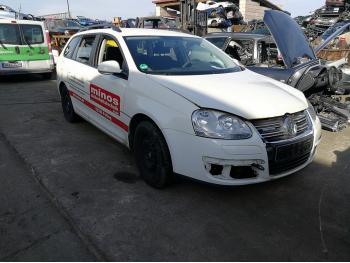 imagine dezmembrez-Volkswagen-Golf-V-avariat-29398.htm