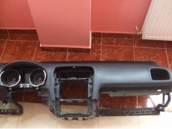 dezmembrez-Volkswagen-Golf-avariat-12306.htm imagine dezmembrez-Volkswagen-Golf-avariat-12306.htm