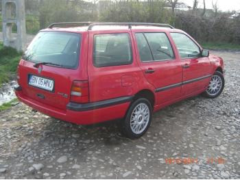 imagine dezmembrez-Volkswagen-Golf-avariat-16560.htm