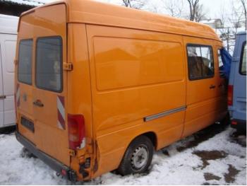imagine dezmembrez-Volkswagen-LT-avariat-890.htm