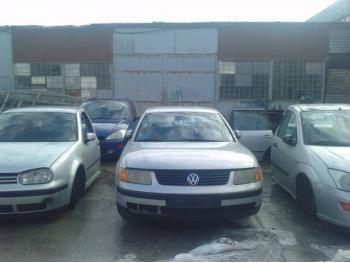 imagine dezmembrez-Volkswagen-Passat-avariat-12055.htm