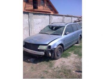 imagine dezmembrez-Volkswagen-Passat-avariat-12196.htm