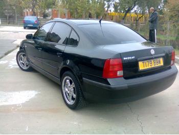 imagine dezmembrez-Volkswagen-Passat-avariat-16874.htm