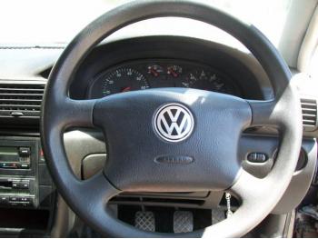 dezmembrez-Volkswagen-Passat-avariat-2536.htm imagine dezmembrez-Volkswagen-Passat-avariat-2536.htm