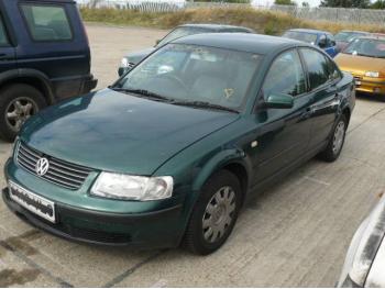 imagine dezmembrez-Volkswagen-Passat-avariat-9294.htm