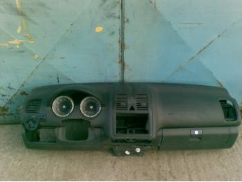 imagine dezmembrez-Volkswagen-Polo-avariat-15863.htm