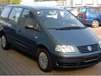 imagine dezmembrez-Volkswagen-Sharan-avariat-4164.htm