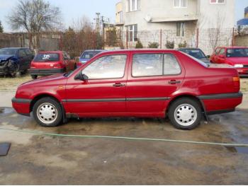 dezmembrez-Volkswagen-Vento-avariat-14247.htm imagine dezmembrez-Volkswagen-Vento-avariat-14247.htm