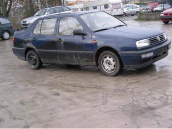 dezmembrez-Volkswagen-Vento-avariat-8813.htm imagine dezmembrez-Volkswagen-Vento-avariat-8813.htm