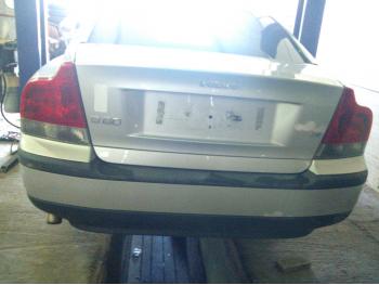 imagine dezmembrez-Volvo-S60-avariat-28852.htm