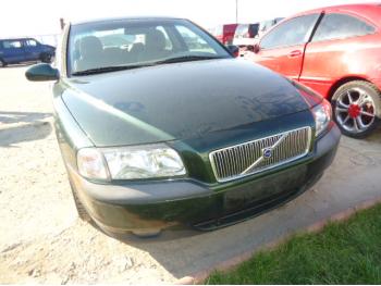 imagine dezmembrez-Volvo-S80-avariat-16179.htm