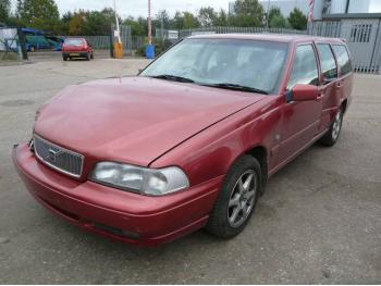 dezmembrez-Volvo-V70-avariat-863.htm imagine dezmembrez-Volvo-V70-avariat-863.htm